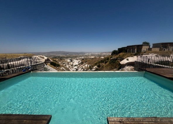 La Fairy Hotel Cappadocia Cave Pool Heating & Construction